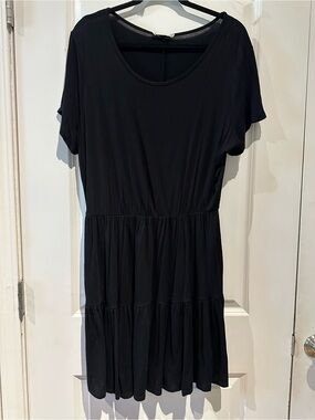 Forever Rose Couture Black Short Sleeve Tiered Mini Dress